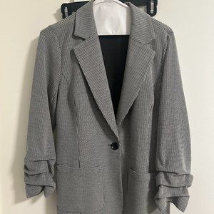 Vince Camuto Blazer